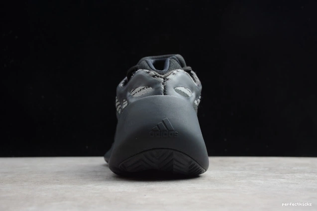 Boost Adidas H67799 V3 Black Yeezy 700 0802